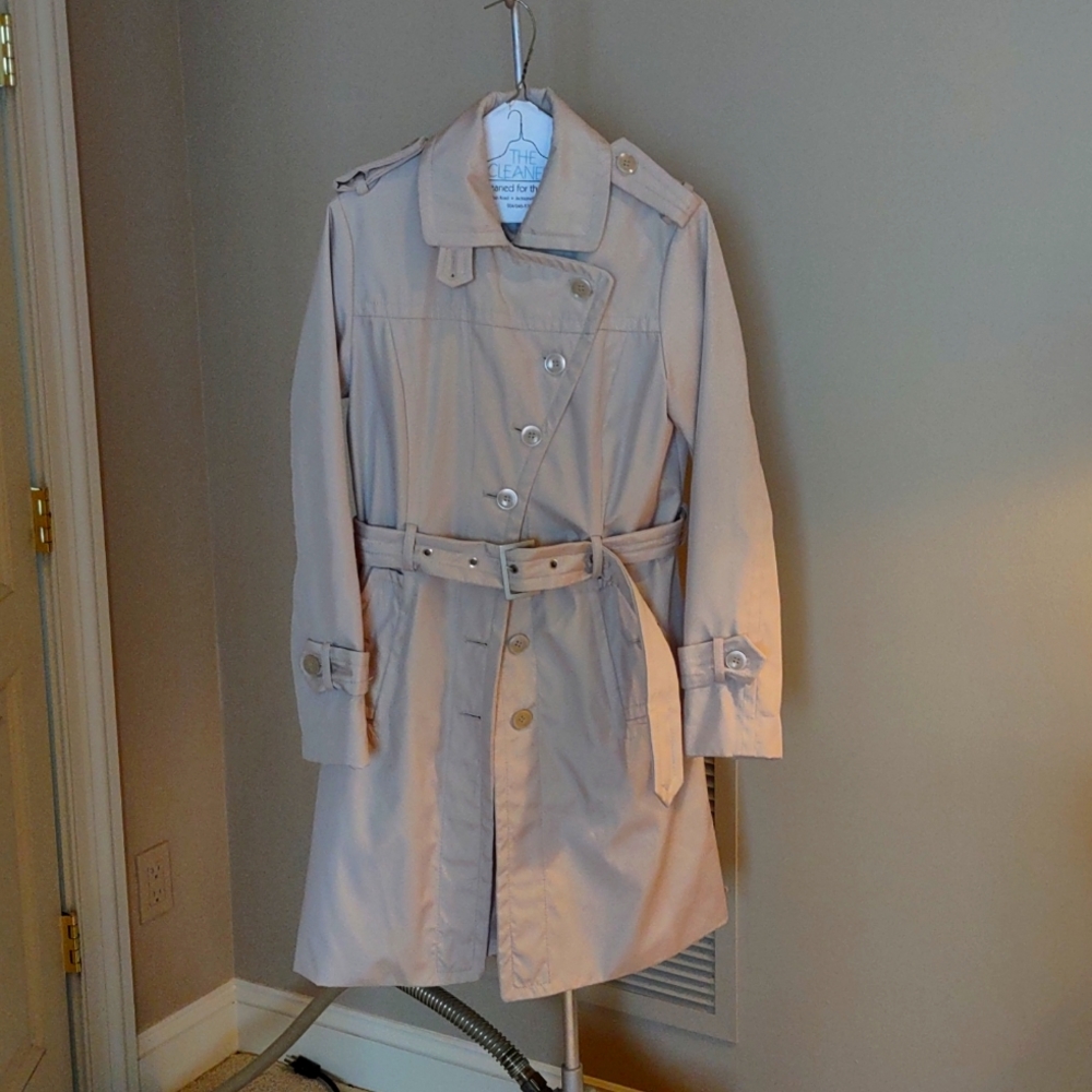 Colebrook Raincoat Beige with Belt Size Small Only Worn a Couple Times